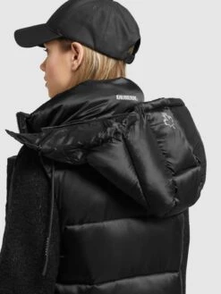 Khujo Westen Weste Tourin Frauen Schwarz -Khujo 0c2adb6113afb417be072dbdb1b4be5f