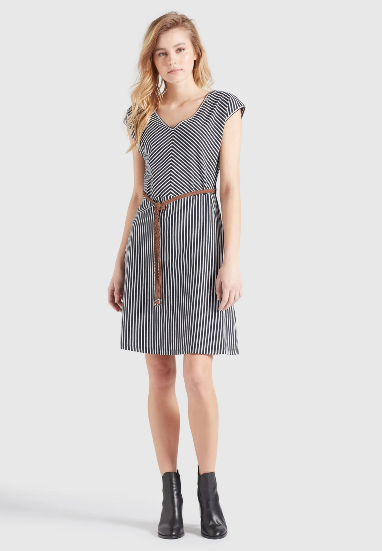 Khujo Jerseykleider Kleid Leifa Frauen Blau 6 Khujo Jerseykleider Kleid Leifa Frauen Blau – Bild 4