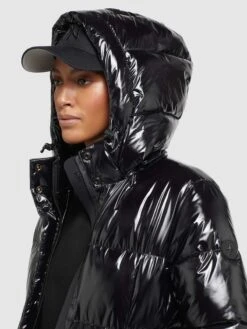 Khujo Wintermäntel Mantel Tonka Frauen Schwarz -Khujo 327d9f3fc804665d980cda405c2b0fb7