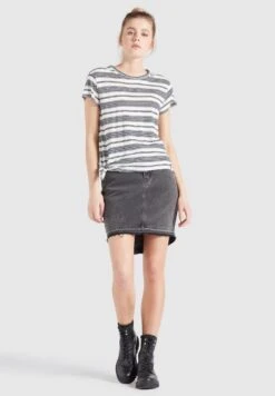 Khujo T-Shirts T-Shirt MATAMA Frauen Marine / Weiß 11 Khujo T-Shirts T-Shirt MATAMA Frauen Marine / Weiß -Khujo 4bcdecd24d472913af4c1fad5c2fc957